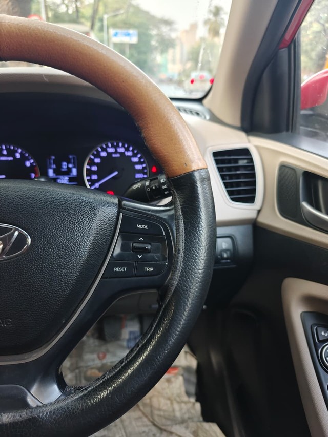 Second-hand 2014 Hyundai i20 Sportz 1.2 for sale in Mumbai-5