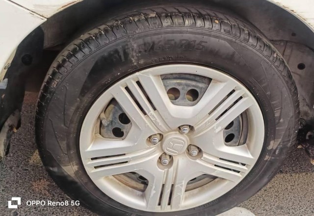 Second-hand 2010 Honda City 1.5 S MT for sale in Ahmedabad-10