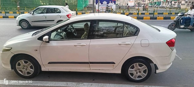Second-hand 2010 Honda City 1.5 S MT for sale in Ahmedabad-9