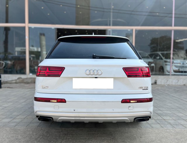 Second-hand 2016 Audi Q7 45 TDI Quattro Premium Plus for sale in Bangalore-2