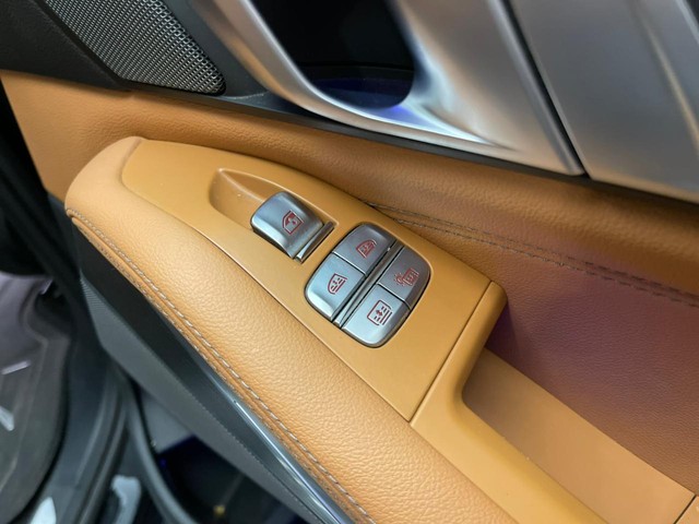 Second-hand 2021 BMW X7 xDrive30d DPE Signature for sale in Mumbai-15