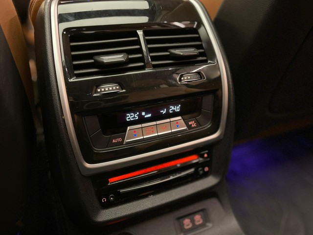 Second-hand 2021 BMW X7 xDrive30d DPE Signature for sale in Mumbai-9