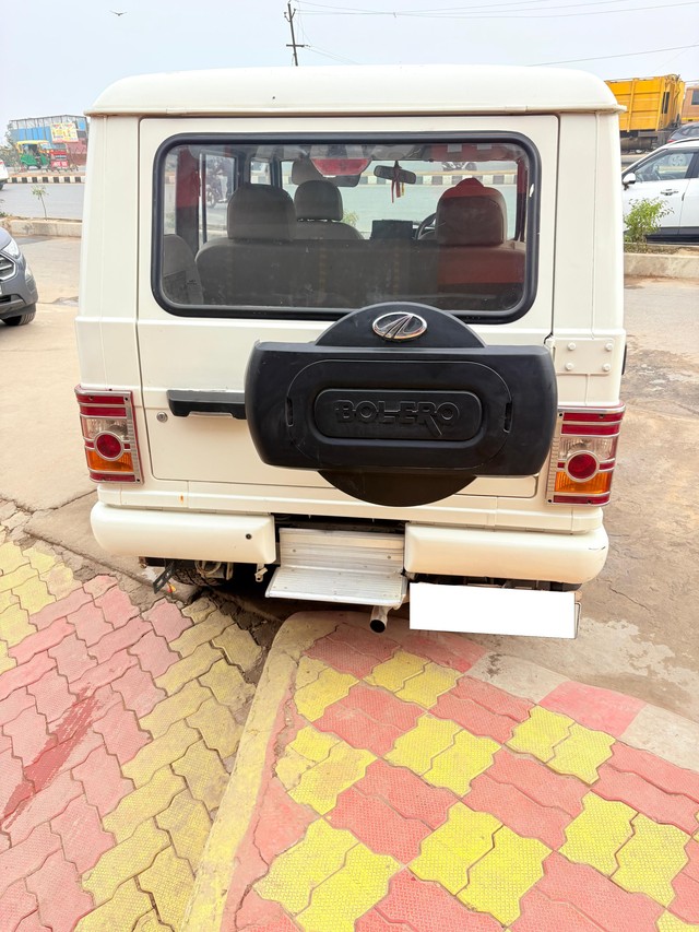 Second-hand 2013 Mahindra Bolero SLX for sale in Gorakhpur-1