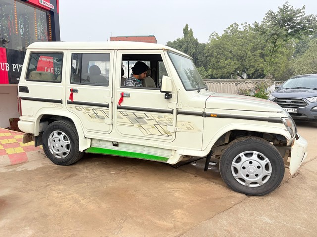 Second-hand 2013 Mahindra Bolero SLX for sale in Gorakhpur-14