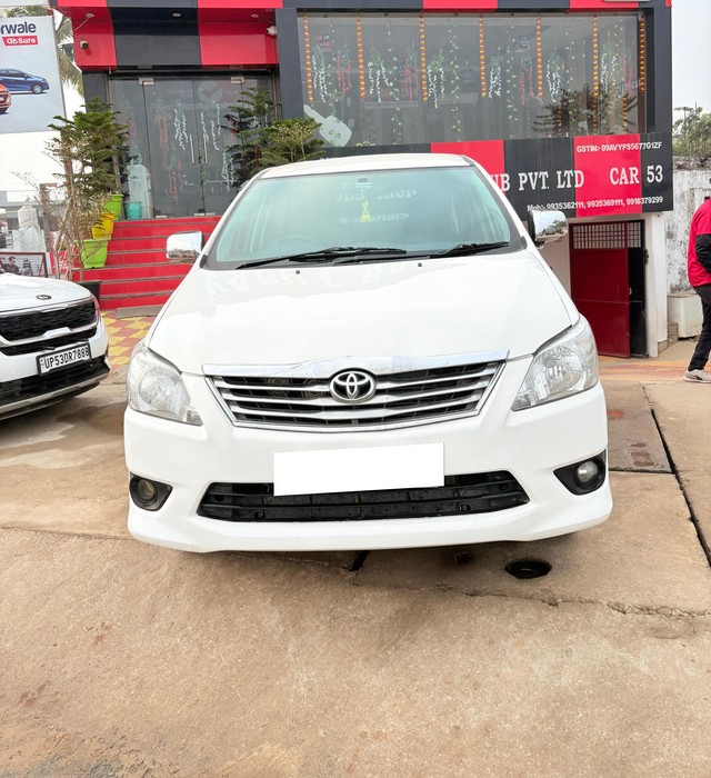 Second-hand 2015 Toyota Innova 2.5 G (Diesel) 7 Seater BS IV for sale in Gorakhpur-4