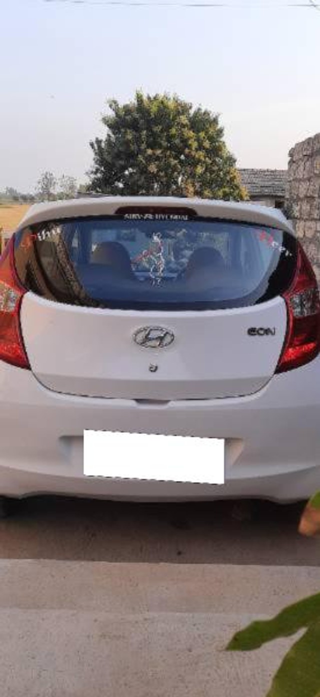 Second-hand 2016 Hyundai EON Era Plus for sale in Junagadh-1