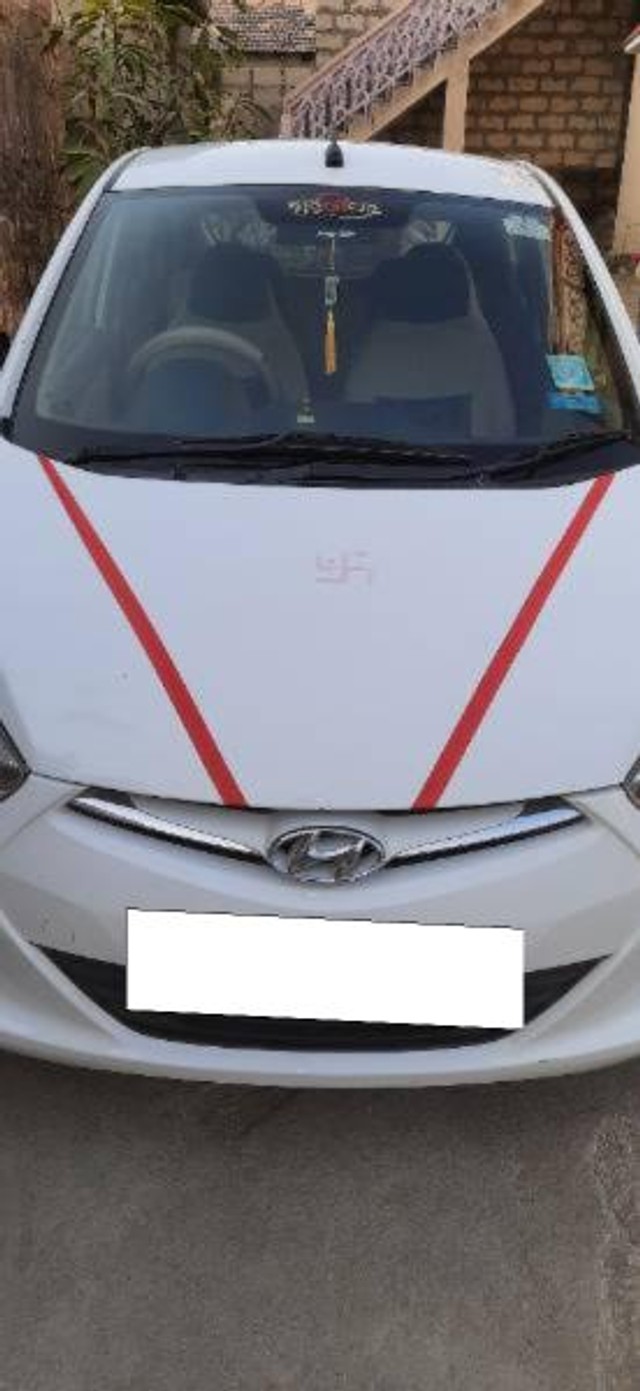 Second-hand 2016 Hyundai EON Era Plus for sale in Junagadh-2