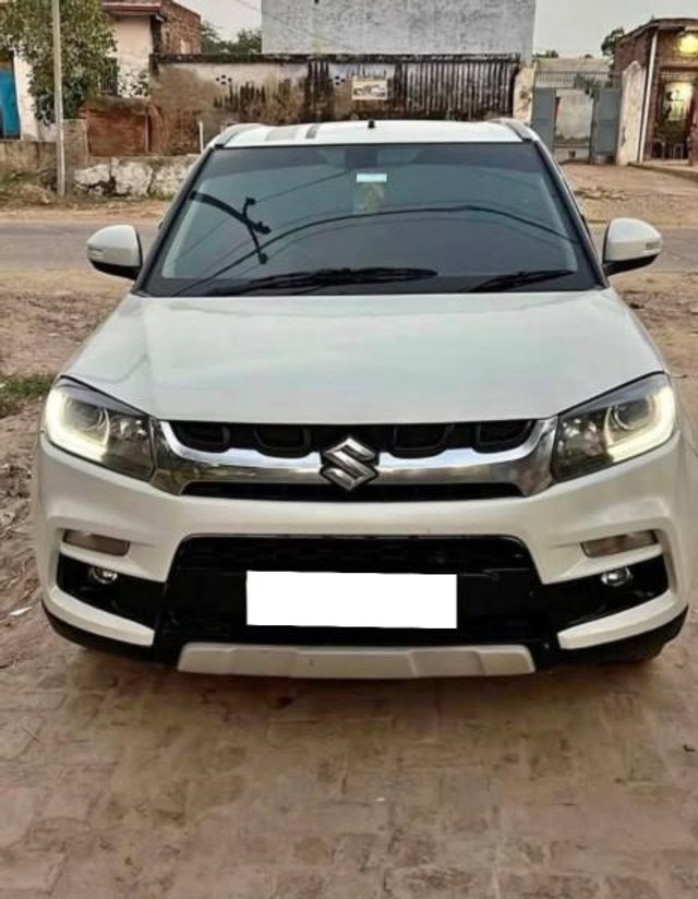 Second-hand 2018 Maruti Vitara Brezza ZDi Plus AMT for sale in Jalaun-3