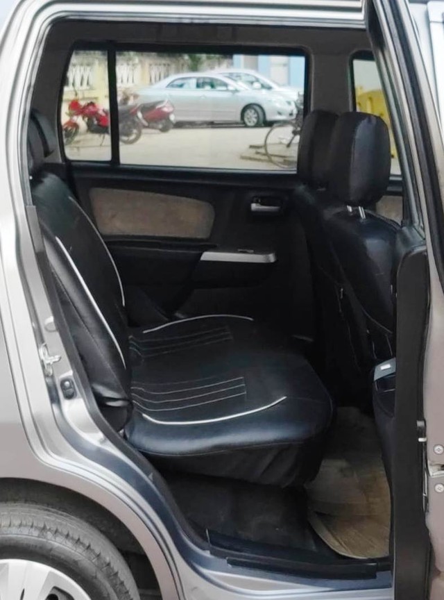 Second-hand 2014 Maruti Wagon R VXI BS IV for sale in Mira Road-10