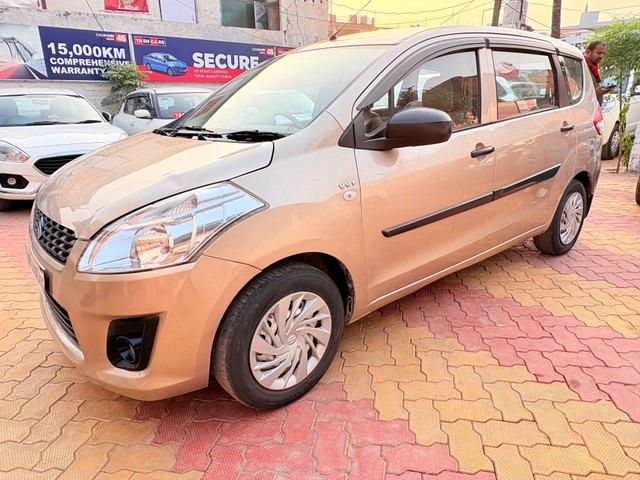 Second-hand 2013 Maruti Ertiga LXI CNG for sale in Gorakhpur-4