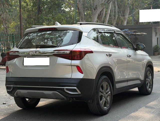 Second-hand 2023 Kia Seltos HTX IVT for sale in New Delhi-8