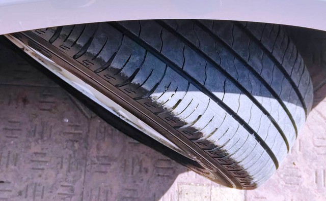 Second-hand 2012 Chevrolet Cruze LTZ AT for sale in Mira Road-9