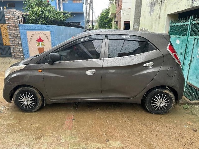 Hyundai EON Era Plus Second-hand 2015 Hyundai EON Era Plus for sale in Varanasi-2