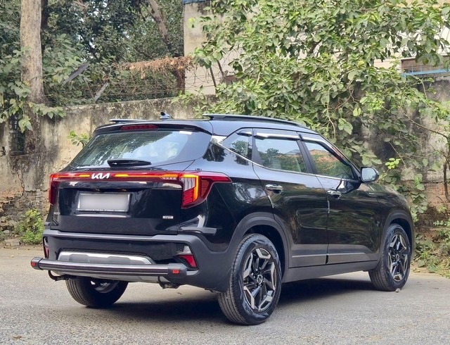 Second-hand 2023 Kia Seltos HTX IVT for sale in New Delhi-8