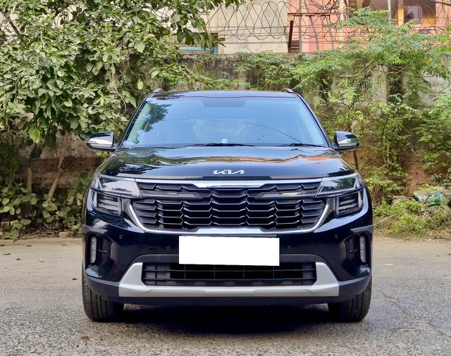 Second-hand 2023 Kia Seltos HTX IVT for sale in New Delhi-5