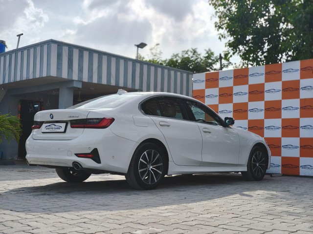 Second-hand 2021 BMW 3 Series 320d Luxury Line for sale in Chennai-5
