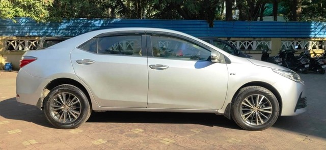 Second-hand 2017 Toyota Corolla Altis VL AT for sale in Mira Road-4