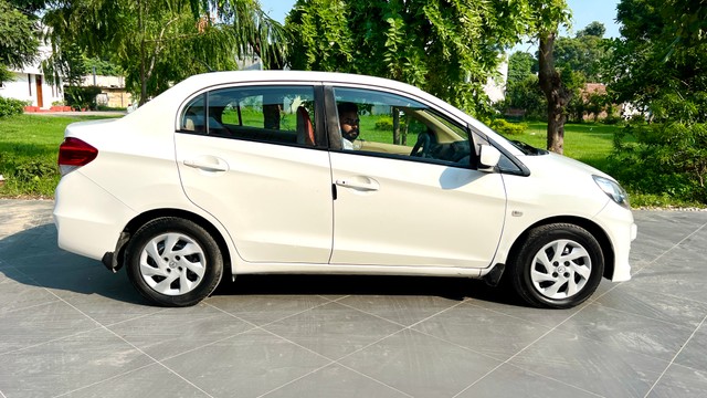 Second-hand 2015 Honda Amaze S i-Vtech for sale in Yamuna Nagar-1