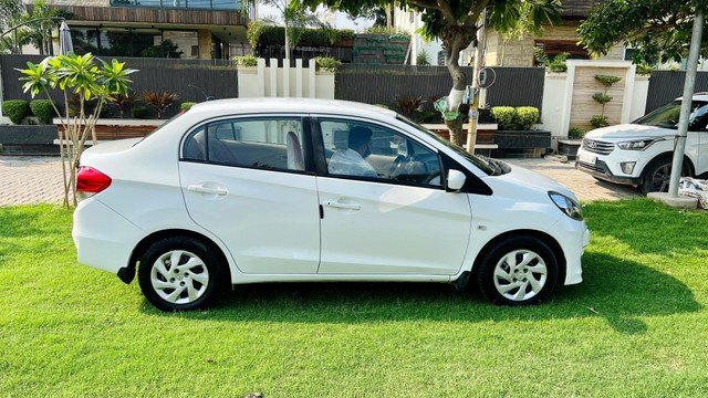 Second-hand 2015 Honda Amaze S i-Vtech for sale in Yamuna Nagar-23