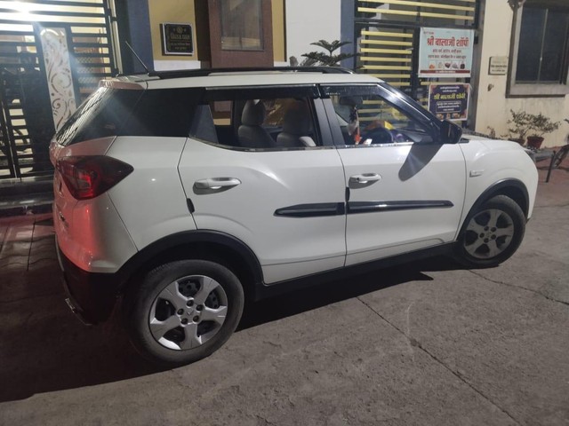 Second-hand 2023 Mahindra XUV300 W6 Sunroof NT BSVI for sale in Indore-5