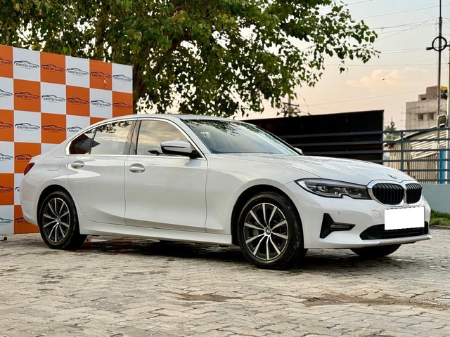 Second-hand 2020 BMW 3 Series 330i Sport for sale in Chennai-5