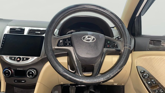 Second-hand 2016 Hyundai Verna 1.6 SX VTVT for sale in Kochi-12