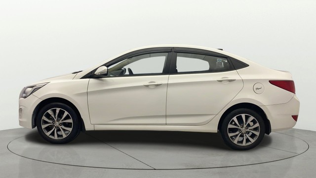 Second-hand 2016 Hyundai Verna 1.6 SX VTVT for sale in Kochi-5