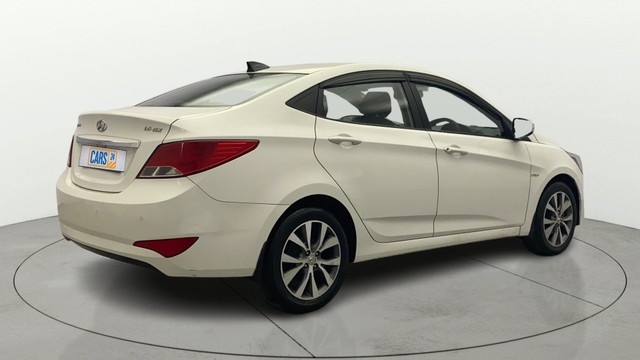 Second-hand 2016 Hyundai Verna 1.6 SX VTVT for sale in Kochi-2