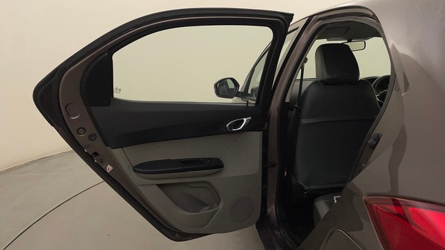 Second-hand 2016 Tata Tiago 1.2 Revotron XZ Plus Dual Tone for sale in Bangalore-28