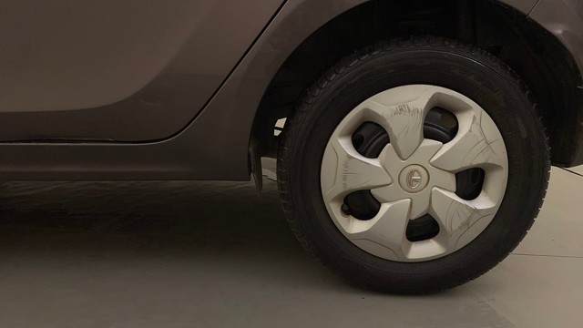 Second-hand 2016 Tata Tiago 1.2 Revotron XZ Plus Dual Tone for sale in Bangalore-19