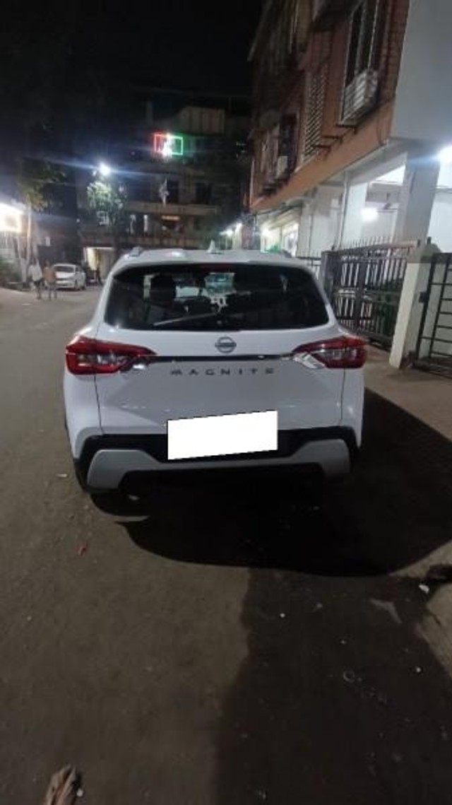 Second-hand 2022 Nissan Magnite XV BSVI for sale in Navi Mumbai-7