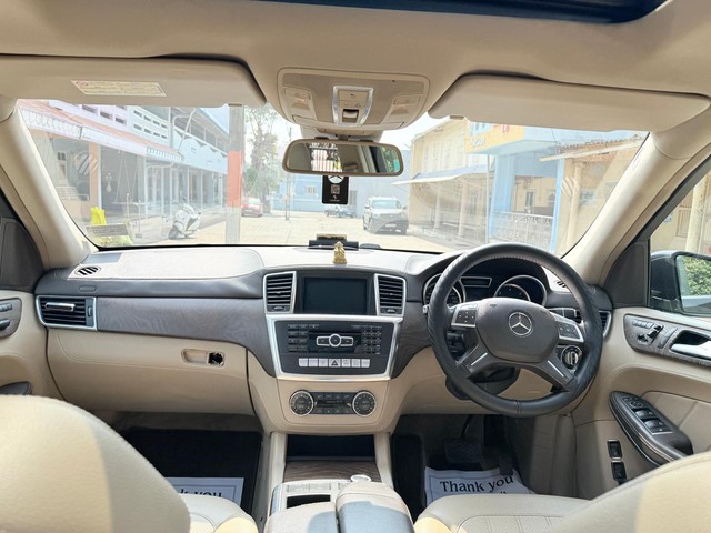 Mercedes-Benz GL-Class 350 CDI Blue Efficiency Second-hand 2014 Mercedes-Benz GL-Class 350 CDI Blue Efficiency for sale in Surat-9
