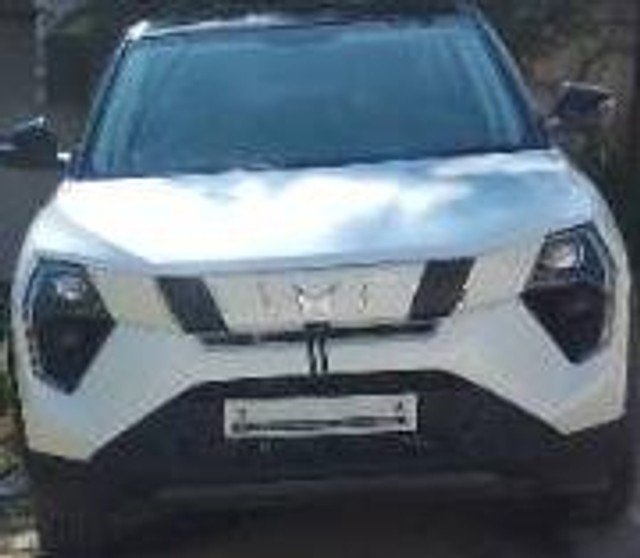 Second-hand 2025 Mahindra XUV 3XO REVX M for sale in Kullu-3