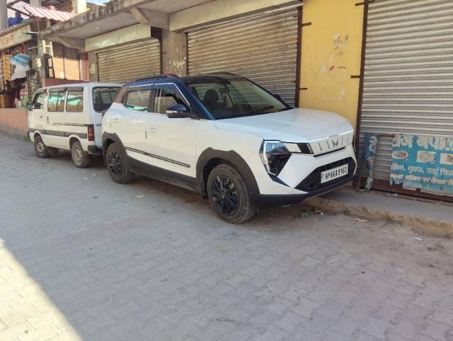 Second-hand 2025 Mahindra XUV 3XO REVX M for sale in Kullu-2