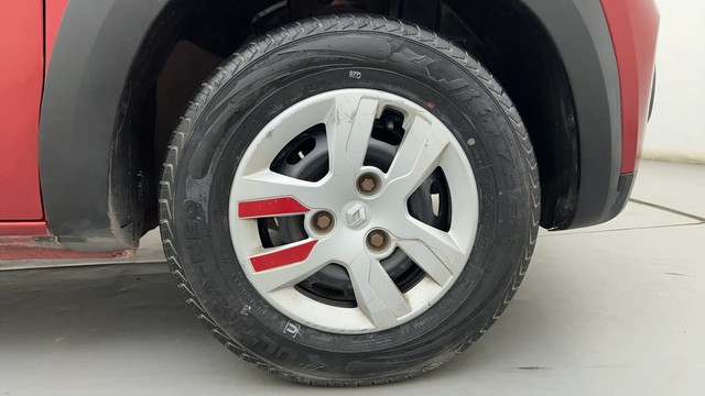 Second-hand 2017 Renault KWID RXT for sale in Ahmedabad-17