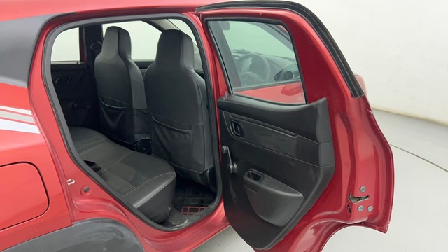 Second-hand 2017 Renault KWID RXT for sale in Ahmedabad-29