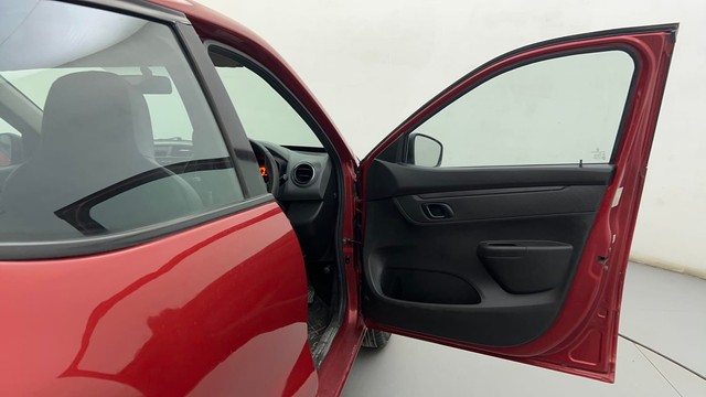 Second-hand 2017 Renault KWID RXT for sale in Ahmedabad-16