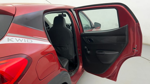 Second-hand 2017 Renault KWID RXT for sale in Ahmedabad-25