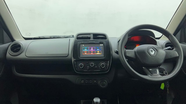 Second-hand 2017 Renault KWID RXT for sale in Ahmedabad-11