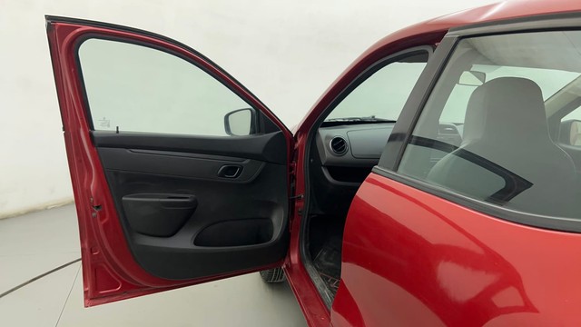 Second-hand 2017 Renault KWID RXT for sale in Ahmedabad-35