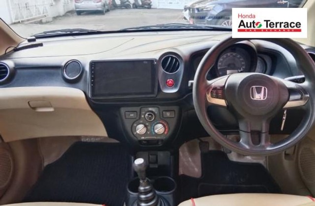 Honda Brio S MT Second-hand 2014 Honda Brio S MT for sale in Mangalore-7