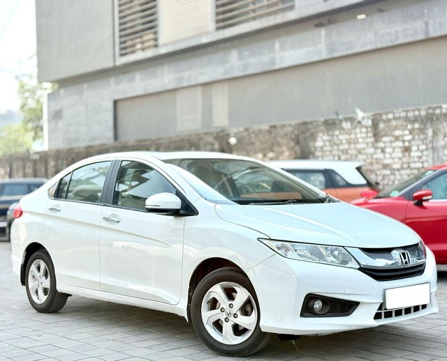 Second-hand 2015 Honda City i VTEC CVT VX for sale in Surat-9