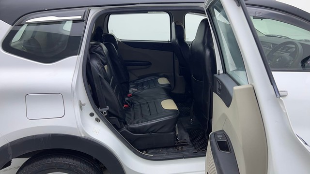 Second-hand 2022 Renault Triber RXT for sale in Karnal-28