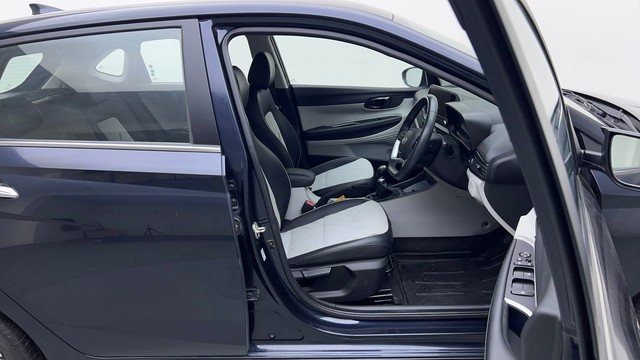 Second-hand 2024 Hyundai i20 Asta 1.2 for sale in Karnal-15