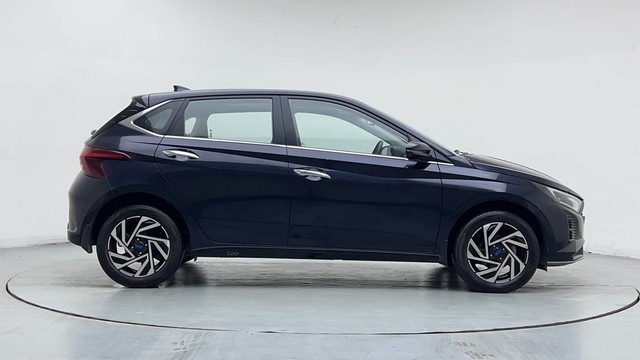 Second-hand 2024 Hyundai i20 Asta 1.2 for sale in Karnal-2