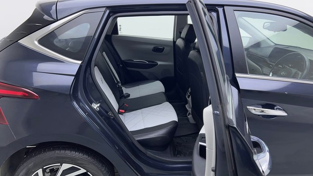 Second-hand 2024 Hyundai i20 Asta 1.2 for sale in Karnal-32