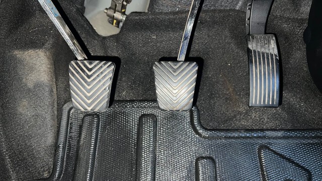 Second-hand 2024 Hyundai i20 Asta 1.2 for sale in Karnal-14