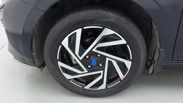 Second-hand 2024 Hyundai i20 Asta 1.2 for sale in Karnal-20