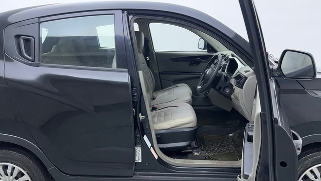 Second-hand 2016 Mahindra KUV 100 NXT G80 K4 Plus 6Str for sale in Ghaziabad-15