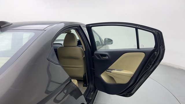 Second-hand 2015 Honda City VX MT for sale in Ghaziabad-26